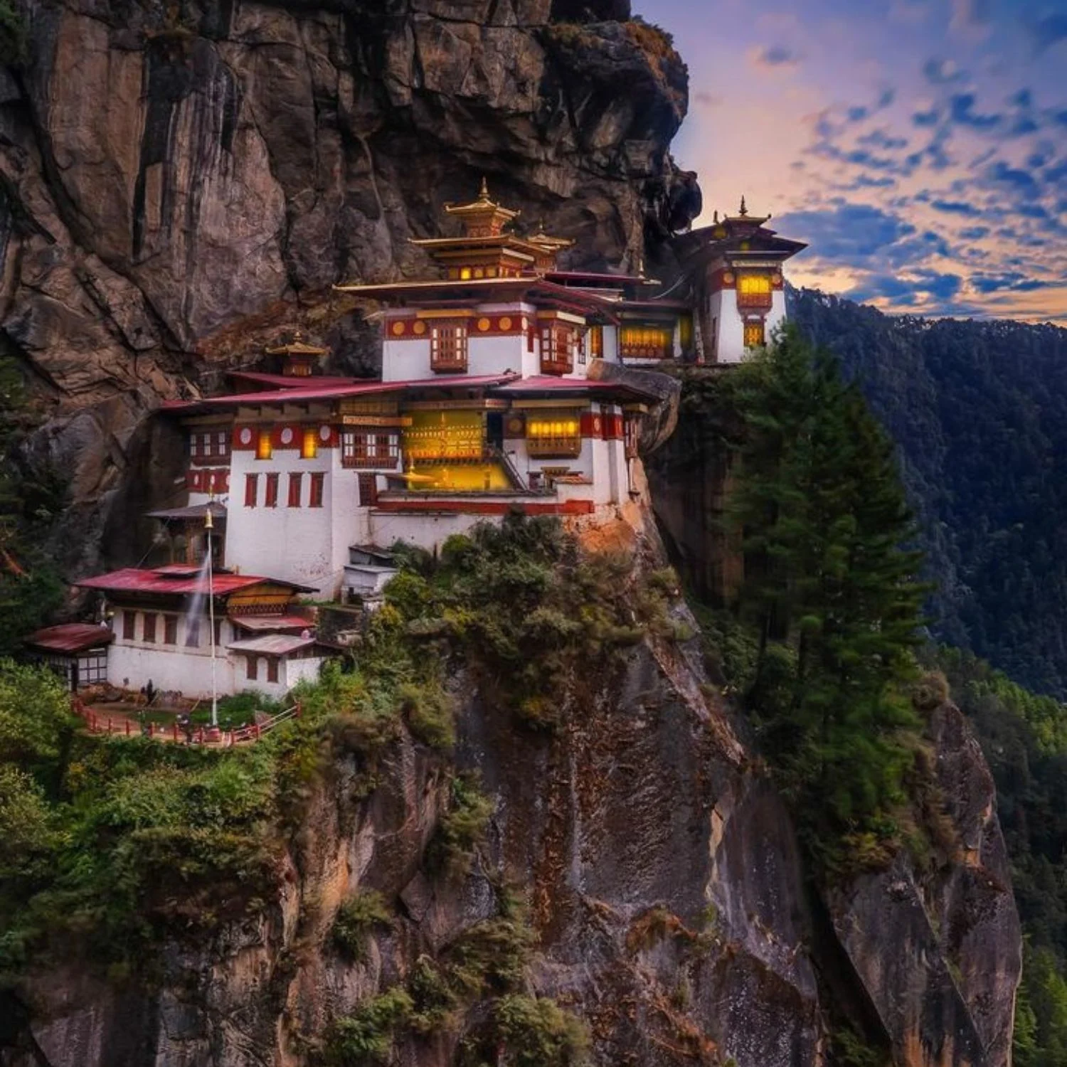 Arrival in Paro and sightseeing